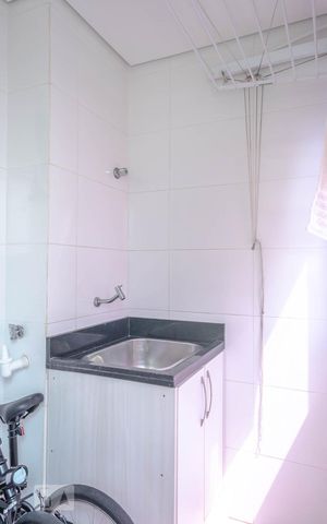 Apartamento para alugar com 47m², 2 quartos e sem vaga Apartamento para alugar com 47m², 2 quartos e sem vagaÁrea de serviço