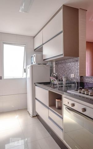 Apartamento para alugar com 47m², 2 quartos e sem vaga Apartamento para alugar com 47m², 2 quartos e sem vagaCozinha