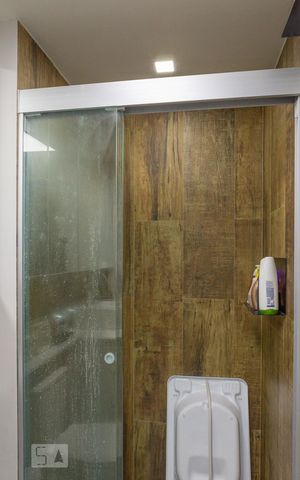 Apartamento à venda com 41m², 1 quarto e 1 vaga Apartamento à venda com 41m², 1 quarto e 1 vagaBanheiro da Suíte