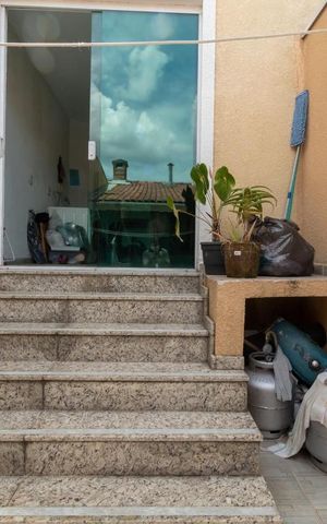 Casa para alugar com 150m², 3 quartos e 3 vagas Casa para alugar com 150m², 3 quartos e 3 vagasÁrea externa