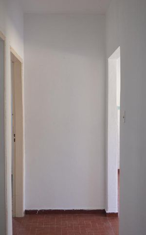 Casa à venda com 90m², 3 quartos e sem vagaCorredor 