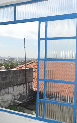 Casa à venda com 90m², 3 quartos e sem vagaÁrea de Serviço