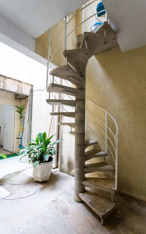 Casa à venda com 250m², 2 quartos e 5 vagasQuintal