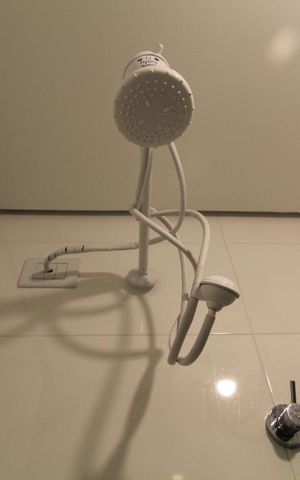 Apartamento à venda com 90m², 2 quartos e 2 vagasBanheiro social