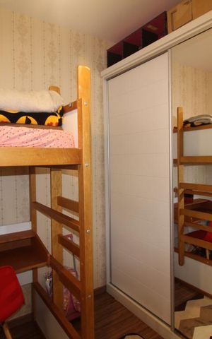 Apartamento à venda com 90m², 2 quartos e 2 vagasQuarto 2