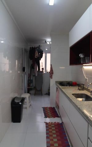 Apartamento à venda com 90m², 2 quartos e 2 vagasCozinha