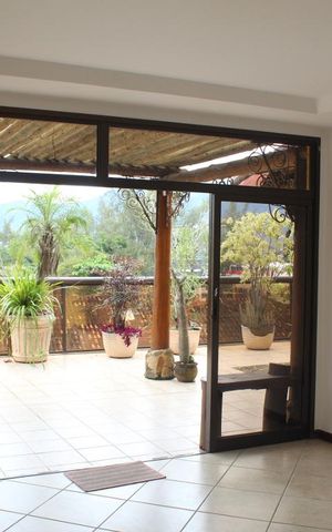 Apartamento à venda com 180m², 3 quartos e 2 vagasSala