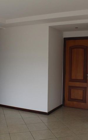 Apartamento à venda com 180m², 3 quartos e 2 vagasSala