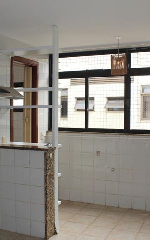 Apartamento à venda com 180m², 3 quartos e 2 vagasCozinha