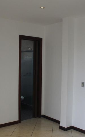 Apartamento à venda com 180m², 3 quartos e 2 vagasSuíte 1