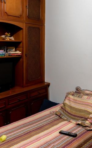 Casa à venda com 380m², 4 quartos e 10 vagasQuarto 2 - Casa 1