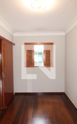 Casa à venda com 540m², 7 quartos e 5 vagasQuarto 1