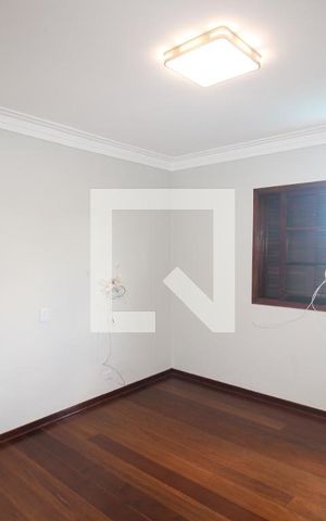 Casa à venda com 540m², 7 quartos e 5 vagasQuarto 2