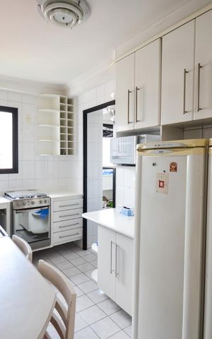 Apartamento à venda com 73m², 2 quartos e 2 vagasCozinha