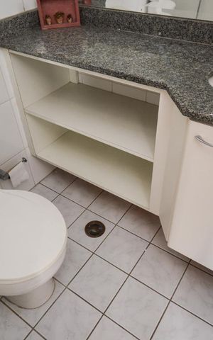Apartamento à venda com 73m², 2 quartos e 2 vagasBanheiro 