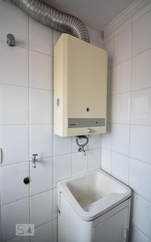 Apartamento à venda com 73m², 2 quartos e 2 vagasÁrea de serviço