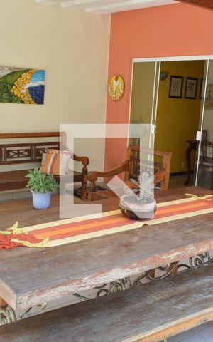 Casa à venda com 225m², 3 quartos e 3 vagasVaranda  dos fundos