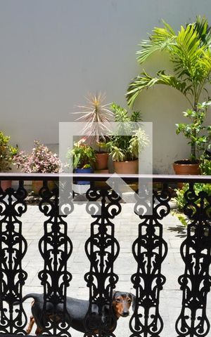 Casa à venda com 225m², 3 quartos e 3 vagasQuintal dos  fundos 