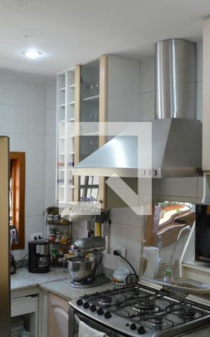 Casa à venda com 225m², 3 quartos e 3 vagasCozinha