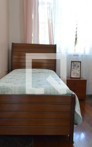 Casa à venda com 225m², 3 quartos e 3 vagasQuarto 2