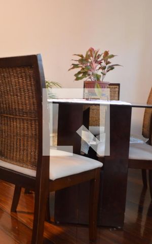 Casa à venda com 225m², 3 quartos e 3 vagasSala