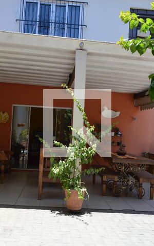 Casa à venda com 225m², 3 quartos e 3 vagasVaranda  dos fundos