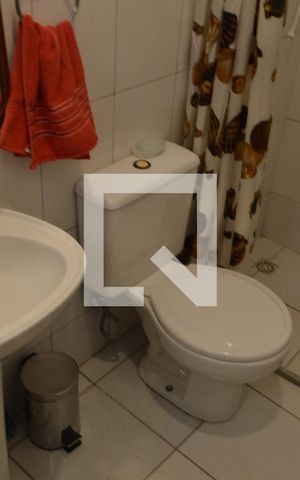 Casa à venda com 225m², 3 quartos e 3 vagasBanheiro de serviço