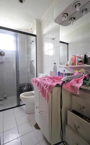 Apartamento à venda com 105m², 3 quartos e 2 vagasBanheiro da suíte