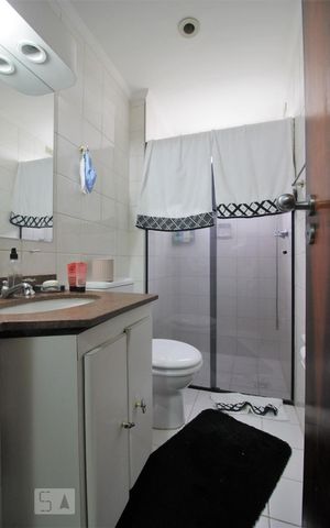 Apartamento à venda com 105m², 3 quartos e 2 vagasBanheiro social 