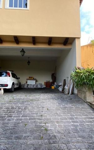 Casa para alugar com 550m², 6 quartos e 4 vagas Casa para alugar com 550m², 6 quartos e 4 vagasGaragem