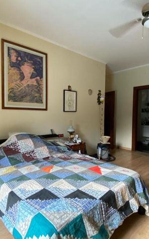 Casa para alugar com 550m², 6 quartos e 4 vagas Casa para alugar com 550m², 6 quartos e 4 vagasSuíte 1