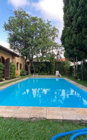 Casa para alugar com 550m², 6 quartos e 4 vagas Casa para alugar com 550m², 6 quartos e 4 vagasPiscina