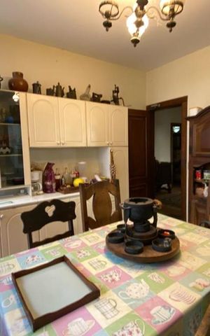 Casa para alugar com 550m², 6 quartos e 4 vagas Casa para alugar com 550m², 6 quartos e 4 vagasCopa
