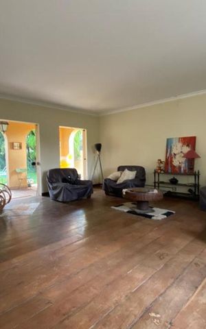 Casa para alugar com 550m², 6 quartos e 4 vagas Casa para alugar com 550m², 6 quartos e 4 vagasSala