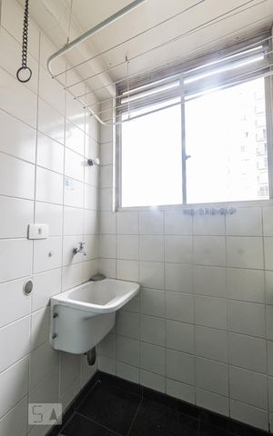 Apartamento à venda com 70m², 2 quartos e 1 vagaÁrea de Serviço