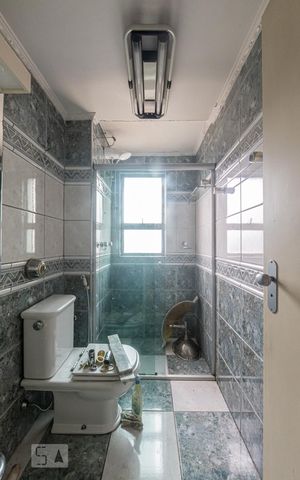 Apartamento à venda com 70m², 2 quartos e 1 vagaBanheiro Social