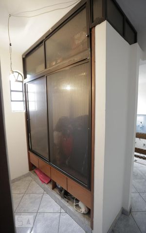 Casa à venda com 412m², 6 quartos e 4 vagasArmário do corredor