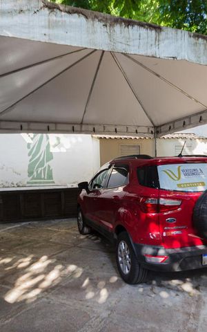 Casa de condomínio à venda com 250m², 5 quartos e 5 vagas Casa de condomínio à venda com 250m², 5 quartos e 5 vagasGaragem