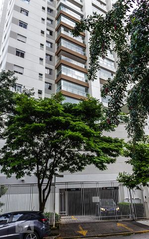 Apartamento à venda com 116m², 3 quartos e 2 vagas Apartamento à venda com 116m², 3 quartos e 2 vagasFachada