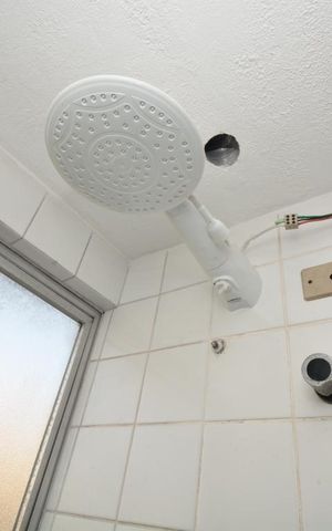 Apartamento à venda com 66m², 2 quartos e 1 vagaBanheiro Social