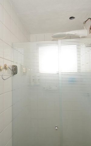Apartamento à venda com 66m², 2 quartos e 1 vagaBanheiro Social