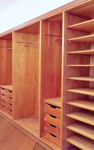 Casa à venda com 438m², 4 quartos e 6 vagas Casa à venda com 438m², 4 quartos e 6 vagasCloset da suíte 1