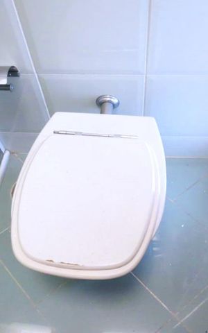 Casa à venda com 438m², 4 quartos e 6 vagas Casa à venda com 438m², 4 quartos e 6 vagasBanheiro da Suíte 2