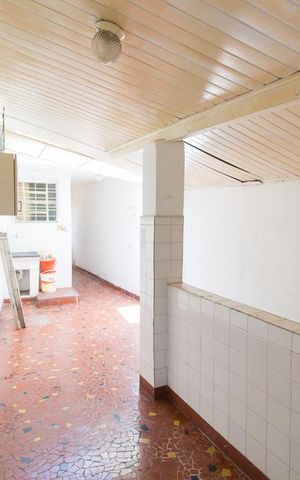 Casa à venda com 240m², 5 quartos e 3 vagasLavanderia 