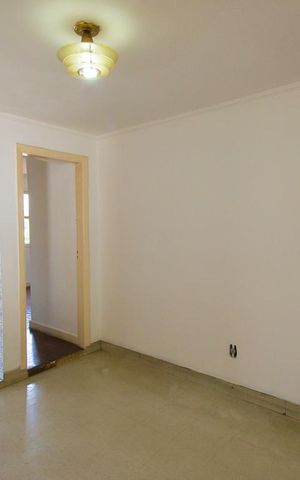 Casa à venda com 240m², 5 quartos e 3 vagasSala 2