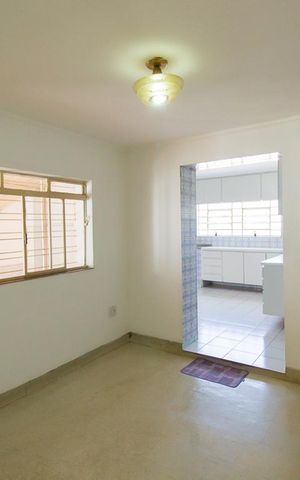 Casa à venda com 240m², 5 quartos e 3 vagasSala 2
