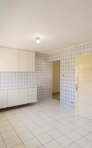 Casa à venda com 240m², 5 quartos e 3 vagasCozinha