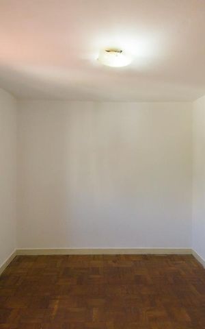 Casa à venda com 240m², 5 quartos e 3 vagasQuarto 2