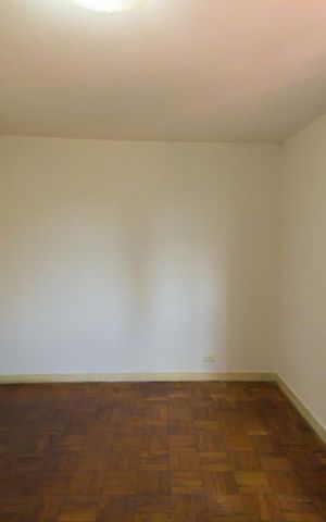 Casa à venda com 240m², 5 quartos e 3 vagasQuarto 2