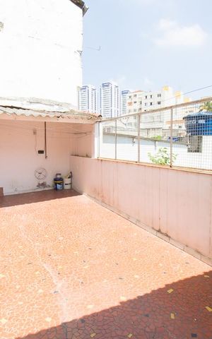 Casa à venda com 240m², 5 quartos e 3 vagasQuintal